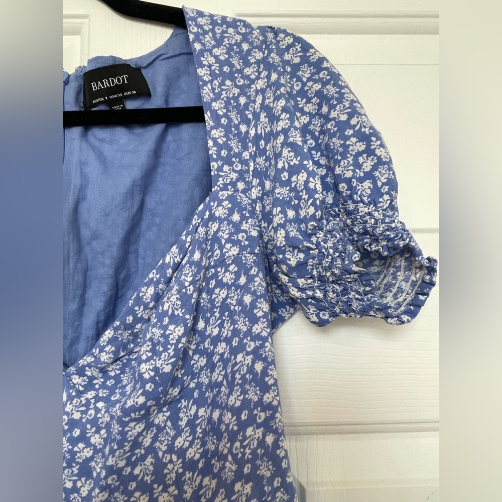 NWT Bardot Midi Day Dress in Ditsy Floral Size 4 - Picture 10 of 11